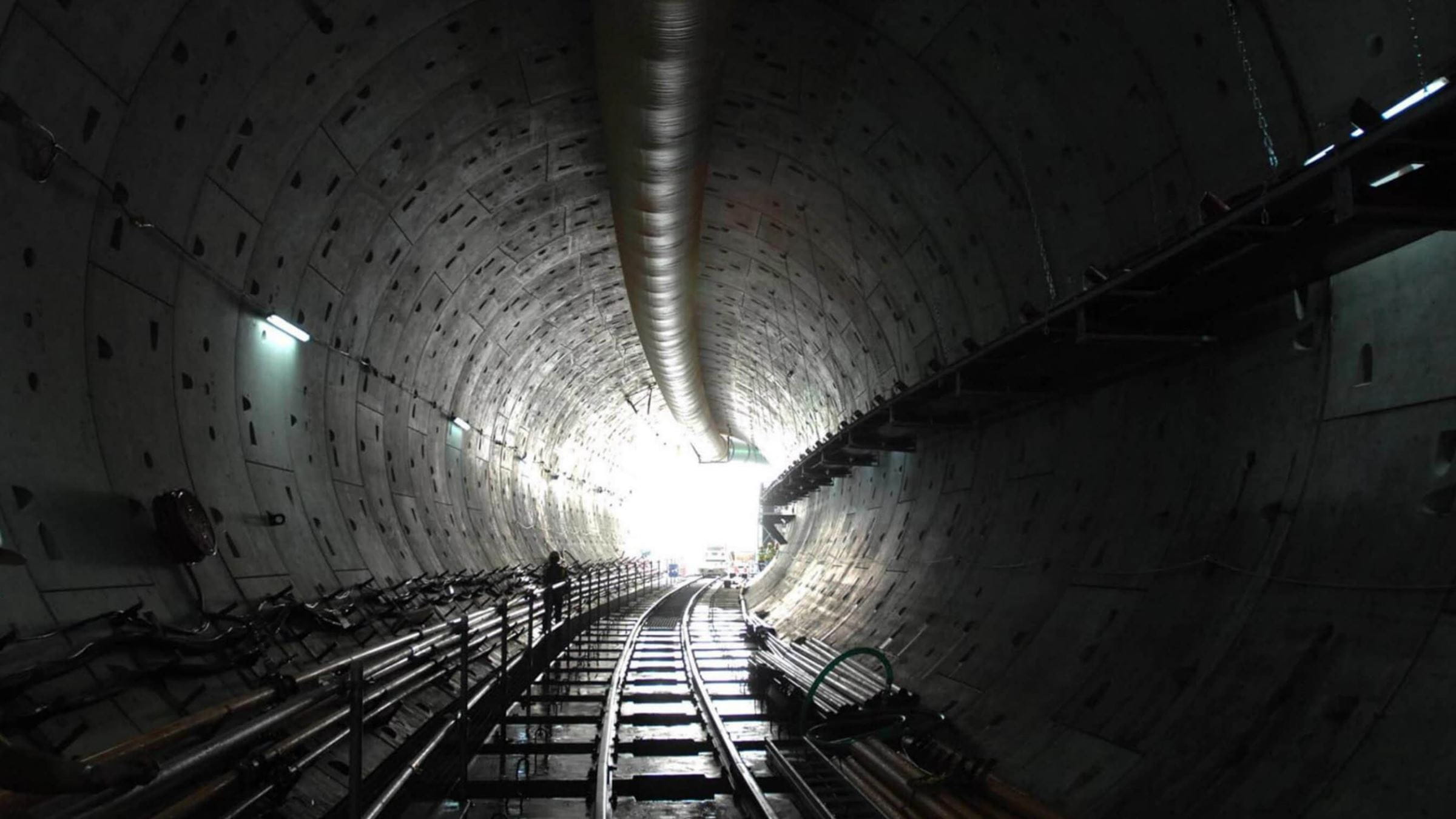 dubai metro tunnel 