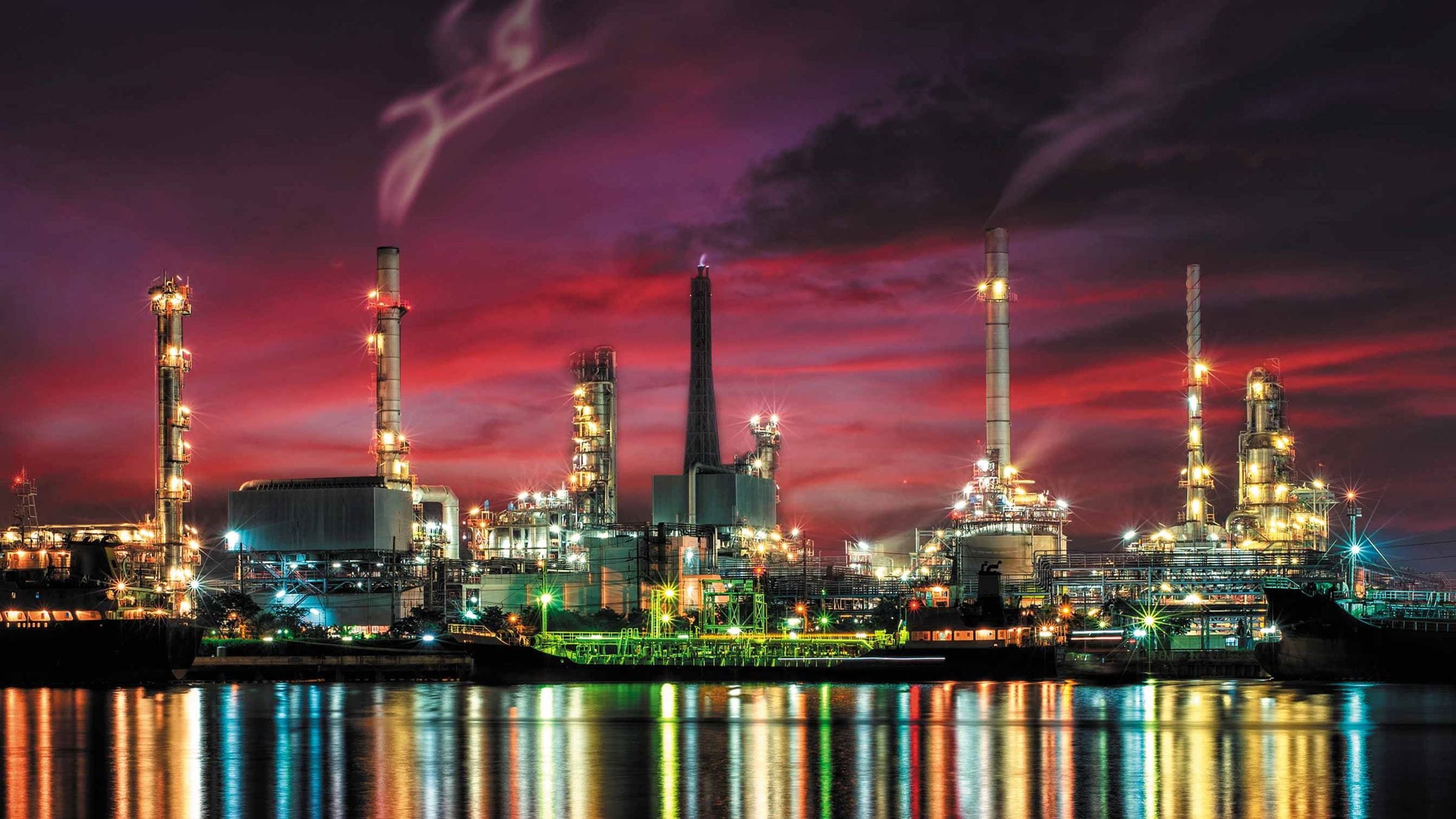 Kuwait refinery at night